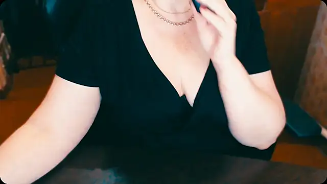 Snapshot of AlisaHot55 chatting on 01/20/25, 11:02 AlisaHot55 online show from 01/20/25, 11:02