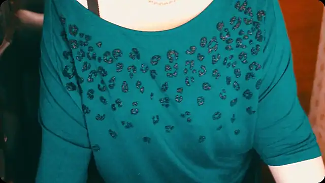 Snapshot of AlisaHot55 chatting on 01/22/25, 02:14 AlisaHot55 online show from 01/22/25, 02:14