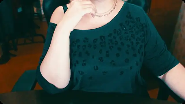 Snapshot of AlisaHot55 chatting on 01/22/25, 08:28 AlisaHot55 online show from 01/22/25, 08:28