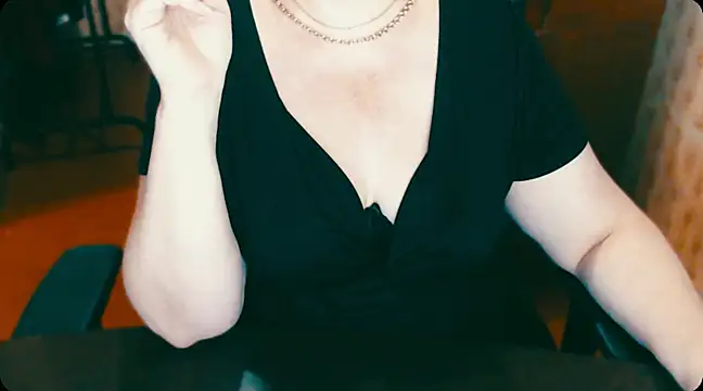 Snapshot of AlisaHot55 chatting on 01/30/25, 04:45 AlisaHot55 online show from 01/30/25, 04:45