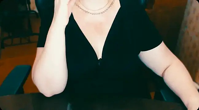 Snapshot of AlisaHot55 chatting on 02/06/25, 05:09 AlisaHot55 online show from 02/06/25, 05:09