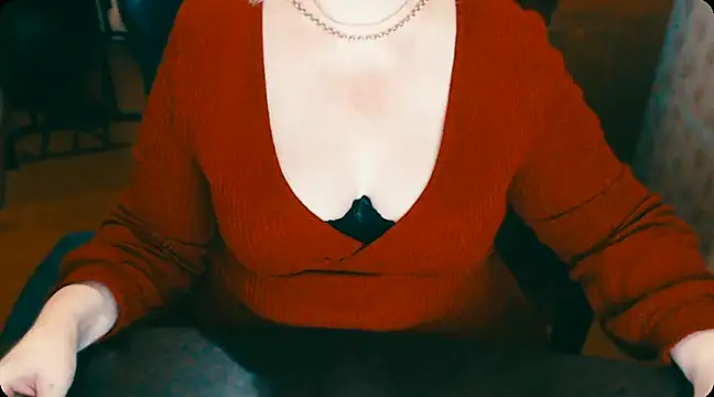 Snapshot of AlisaHot55 chatting on 02/07/25, 06:45 AlisaHot55 online show from 02/07/25, 06:45