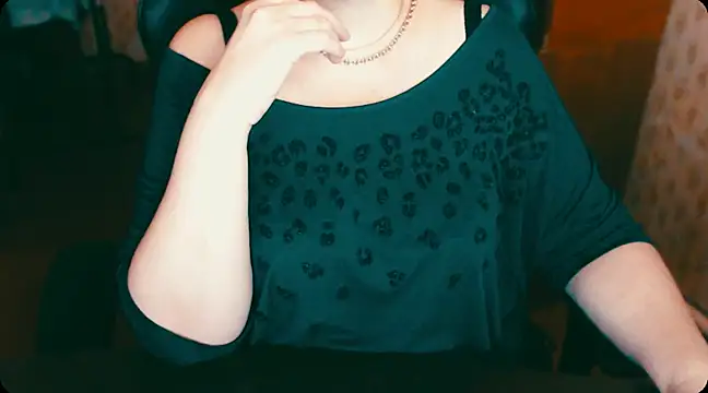 Snapshot of AlisaHot55 chatting on 02/19/25, 10:56 AlisaHot55 online show from 02/19/25, 10:56