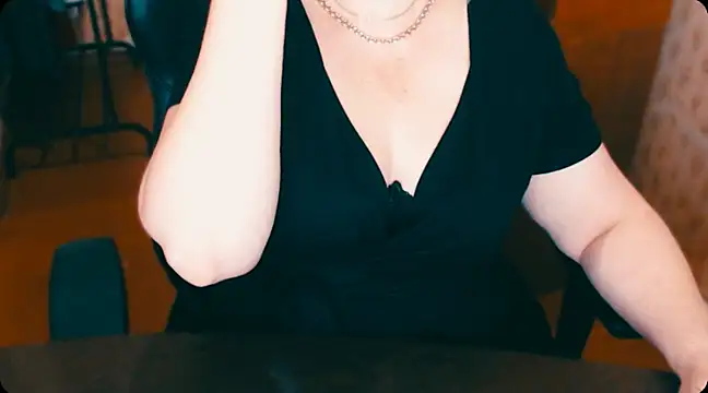 Snapshot of AlisaHot55 chatting on 02/21/25, 10:07 AlisaHot55 online show from 02/21/25, 10:07