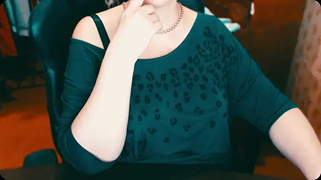 Snapshot of AlisaHot55 chatting on 03/06/25, 04:07 AlisaHot55 online show from 03/06/25, 04:07