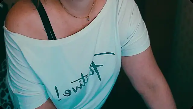 Snapshot of AlisaHot55 chatting on 10/03/25, 09:50 AlisaHot55 online show from 10/03/25, 09:50