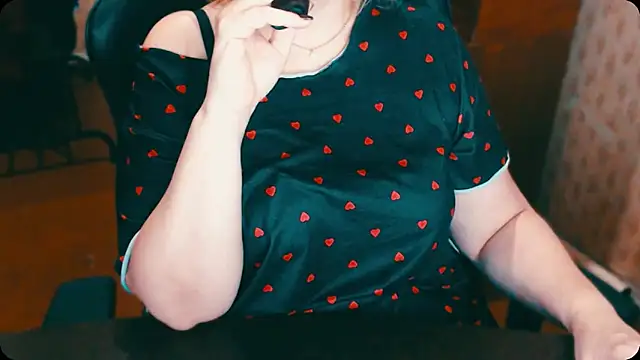 Snapshot of AlisaHot55 chatting on 10/21/25, 11:11 AlisaHot55 online show from 10/21/25, 11:11