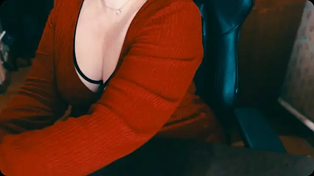 Snapshot of AlisaHot55 chatting on 12/05/25, 12:58 AlisaHot55 online show from 12/05/25, 12:58