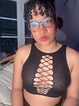 Lauyako online show from 03/04/26, 02:56