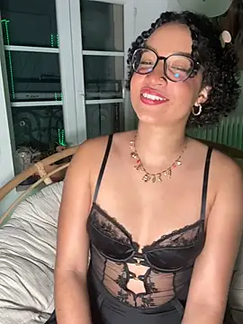 Lauyako online show from 05/15/26, 08:16