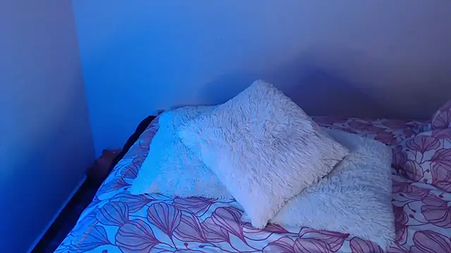 kim perri online show from 02/25/25, 03:38