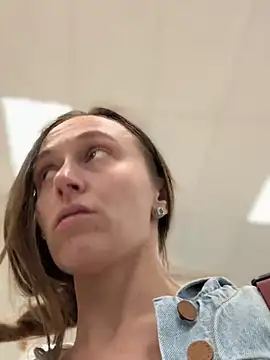 lunagirl13 online show from 04/12/26, 02:16