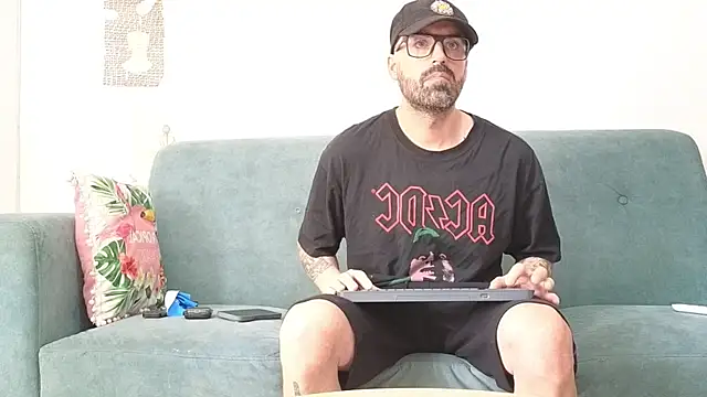 MattxFeet online show from 05/17/26, 07:54