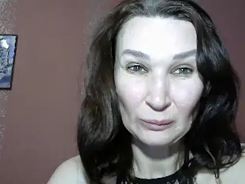 Snapshot of PrettyAndWild chatting on 01/06/25, 05:27 PrettyAndWild online show from 01/06/25, 05:27