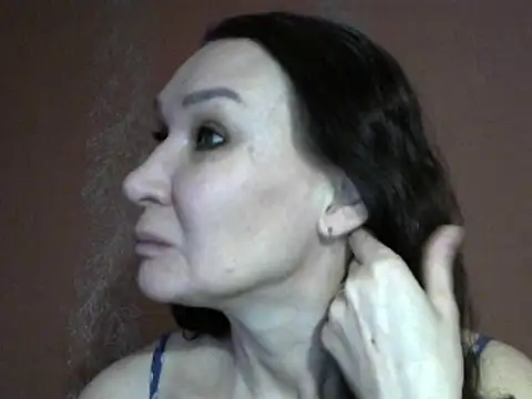 Snapshot of PrettyAndWild chatting on 02/28/25, 10:30 PrettyAndWild online show from 02/28/25, 10:30