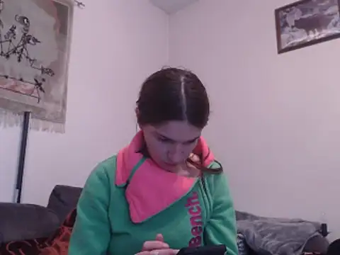 Geile-Luna online show from 11/06/25, 05:47