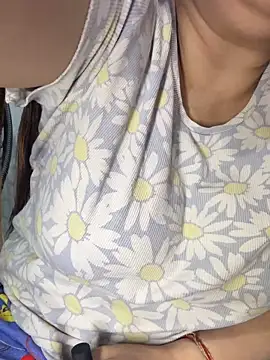 Snapshot of Preet_Kaur_69 chatting on 02/04/26, 06:14 Preet Kaur 69 online show from 02/04/26, 06:14