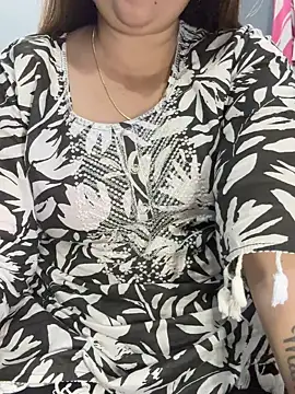 Snapshot of Preet_Kaur_69 chatting on 02/18/26, 06:37 Preet Kaur 69 online show from 02/18/26, 06:37