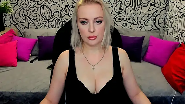 Snapshot of Hotdreamhere chatting on 12/11/24, 10:36 Hotdreamhere online show from 12/11/24, 10:36