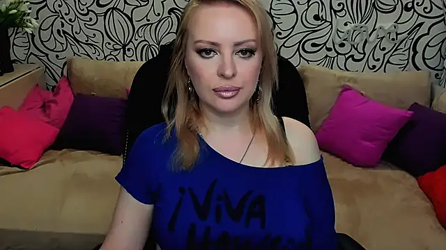 Hotdreamhere online show from 05/10/26, 03:55