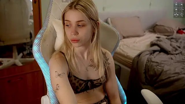 ho1yho1e online show from 04/16/26, 07:14