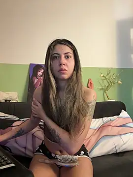 lilly sweett online show from 12/15/25, 11:20