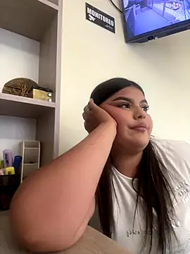 Lia sexx online show from 10/29/25, 06:09