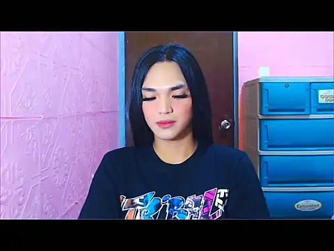 WONDERWOMAN2023 online show from 11/28/25, 12:46