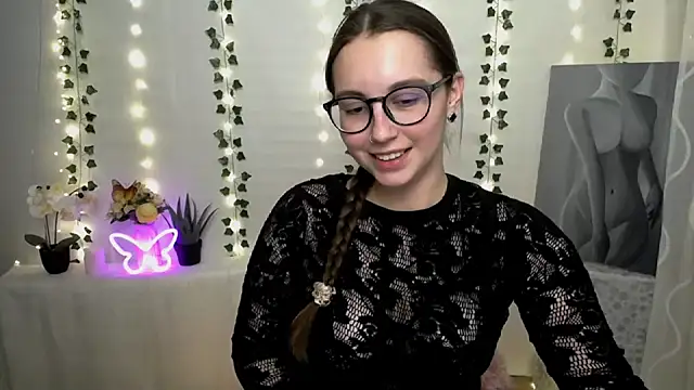 SweetPrincess  online show from 02/21/25, 03:43