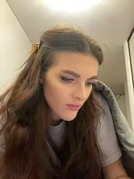 little belucci online show from 02/02/25, 07:46