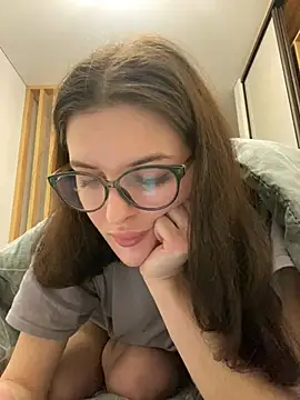 little belucci online show from 02/07/25, 06:24