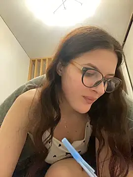 little belucci online show from 02/24/25, 06:58