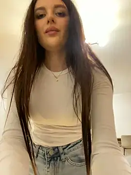 little belucci online show from 03/08/25, 07:53