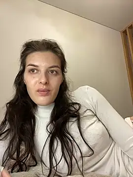 little belucci online show from 11/18/25, 04:11