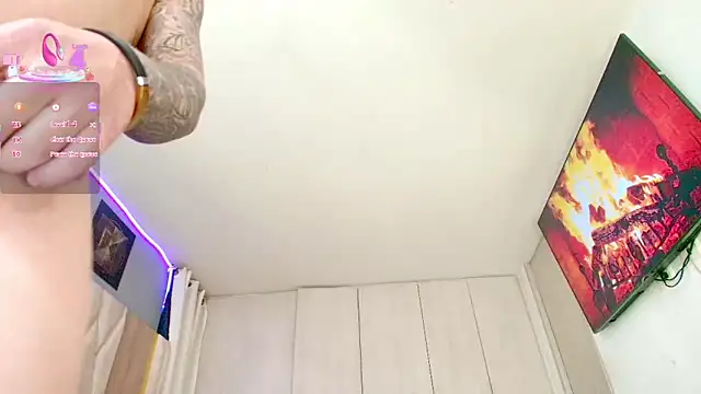 hottstuffx69 online show from 01/18/26, 04:49