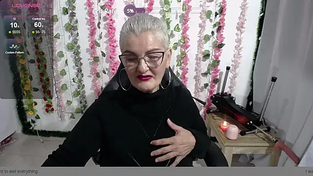 Snapshot of bety-cum2 chatting on 01/03/25, 09:47 bety-cum2 online show from 01/03/25, 09:47
