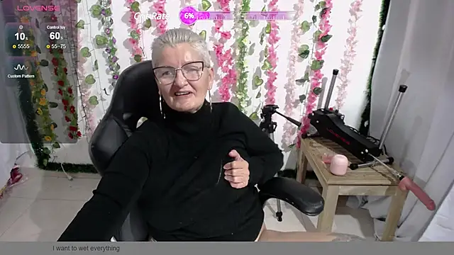 Snapshot of bety-cum2 chatting on 01/03/25, 09:05 bety-cum2 online show from 01/03/25, 09:05
