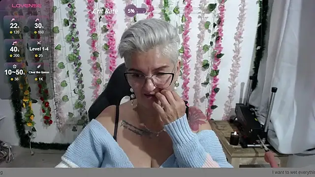 Snapshot of bety-cum2 chatting on 01/04/25, 09:20 bety-cum2 online show from 01/04/25, 09:20