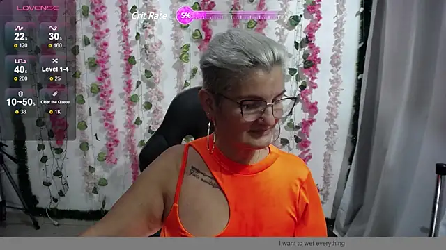 Snapshot of bety-cum2 chatting on 01/19/25, 05:28 bety-cum2 online show from 01/19/25, 05:28