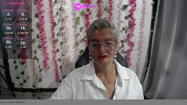 Snapshot of bety-cum2 chatting on 01/20/25, 11:24 bety-cum2 online show from 01/20/25, 11:24