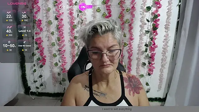 Snapshot of bety-cum2 chatting on 01/31/25, 09:05 bety-cum2 online show from 01/31/25, 09:05
