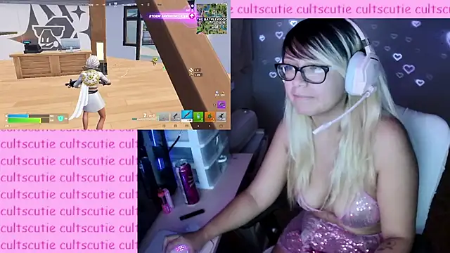 Snapshot of cultscutie chatting on 07/26/26, 04:20 cultscutie online show from 07/26/26, 04:20