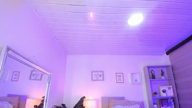 little antonela online show from 03/10/25, 03:09