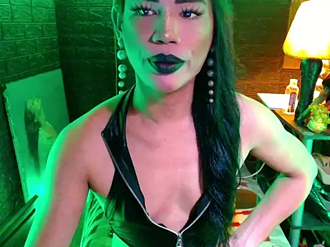 Snapshot of sweetsinner_xx chatting on 06/04/26, 06:47 sweetsinner xx online show from 06/04/26, 06:47
