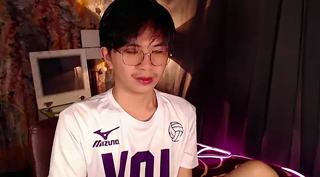 Snapshot of Sexy_Handsome_Drex chatting on 12/26/24, 09:33 Sexy Handsome Drex online show from 12/26/24, 09:33