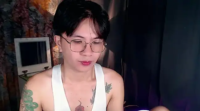 Snapshot of Sexy_Handsome_Drex chatting on 01/14/25, 09:13 Sexy Handsome Drex online show from 01/14/25, 09:13