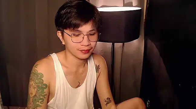 Snapshot of Sexy_Handsome_Drex chatting on 03/02/25, 09:31 Sexy Handsome Drex online show from 03/02/25, 09:31