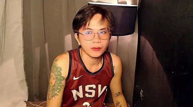 Snapshot of Sexy_Handsome_Drex chatting on 03/08/25, 10:32 Sexy Handsome Drex online show from 03/08/25, 10:32