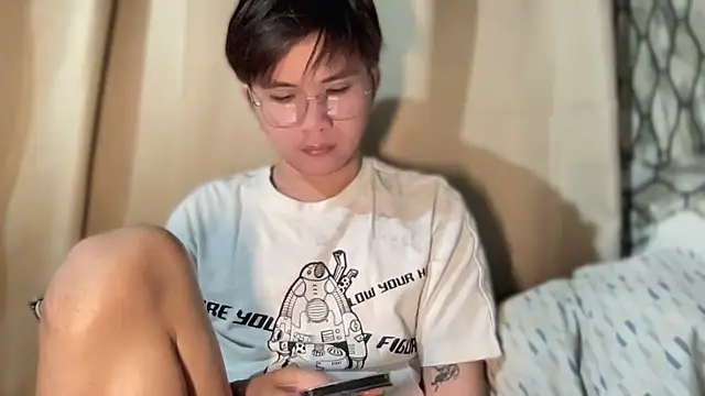 Snapshot of Sexy_Handsome_Drex chatting on 09/25/25, 04:00 Sexy Handsome Drex online show from 09/25/25, 04:00