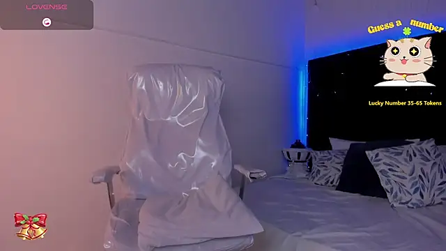 Snapshot of lauren_fit chatting on 01/25/25, 01:19 lauren fit online show from 01/25/25, 01:19